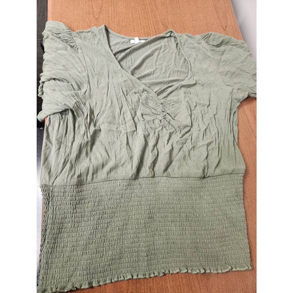 Maurices 2x green Smocked top (L)